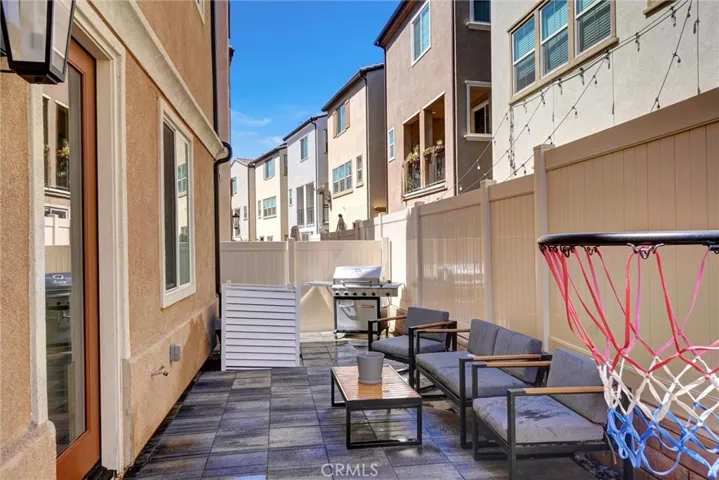 11243 N Alta Avenue, Mission Hills (san Fernando), California 91345
