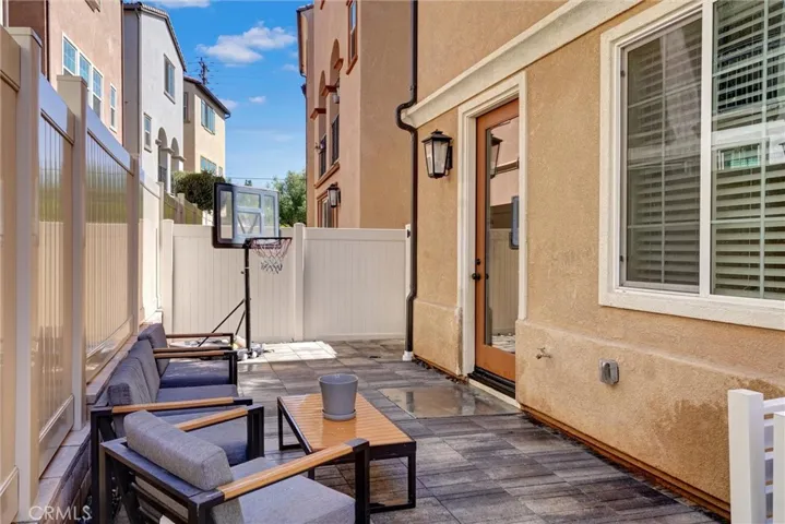 11243 N Alta Avenue, Mission Hills (san Fernando), California 91345