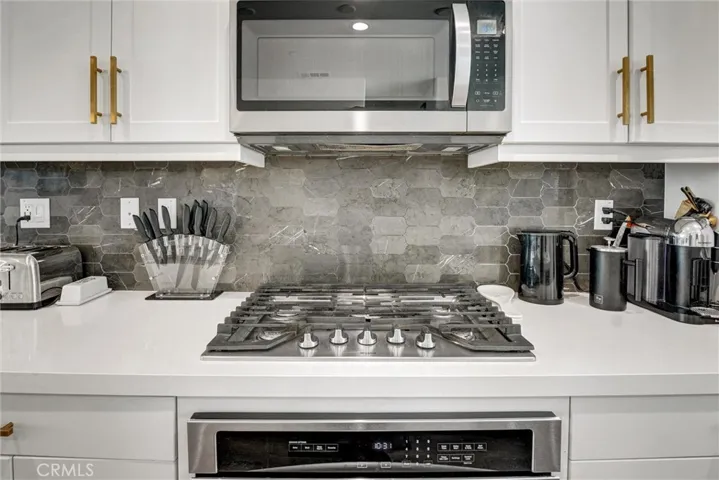 11243 N Alta Avenue, Mission Hills (san Fernando), California 91345