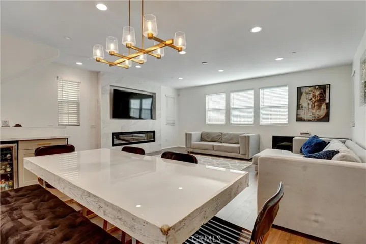 11243 N Alta Avenue, Mission Hills (san Fernando), California 91345