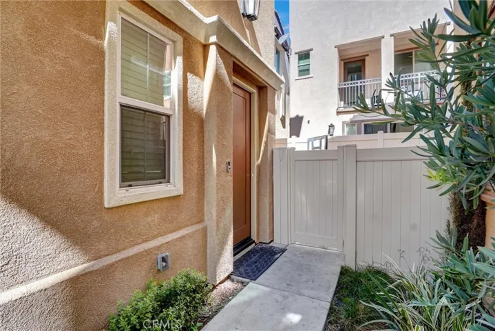 11243 N Alta Avenue, Mission Hills (san Fernando), California 91345