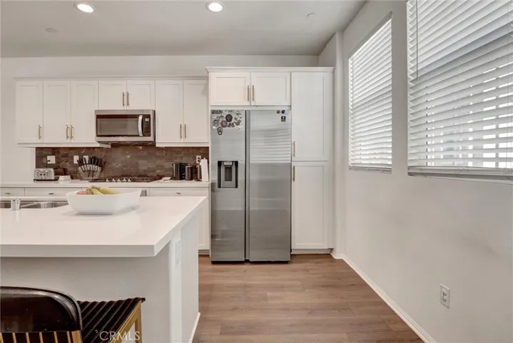11243 N Alta Avenue, Mission Hills (san Fernando), California 91345