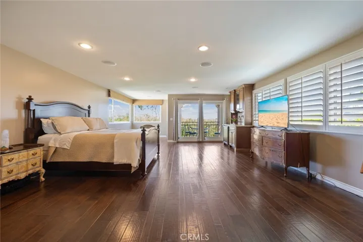 2030 Leeward Lane, Newport Beach, California 92660