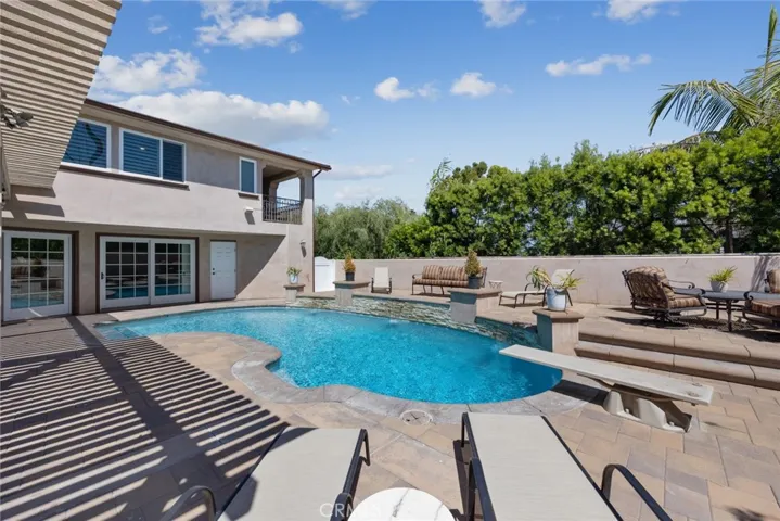 2030 Leeward Lane, Newport Beach, California 92660