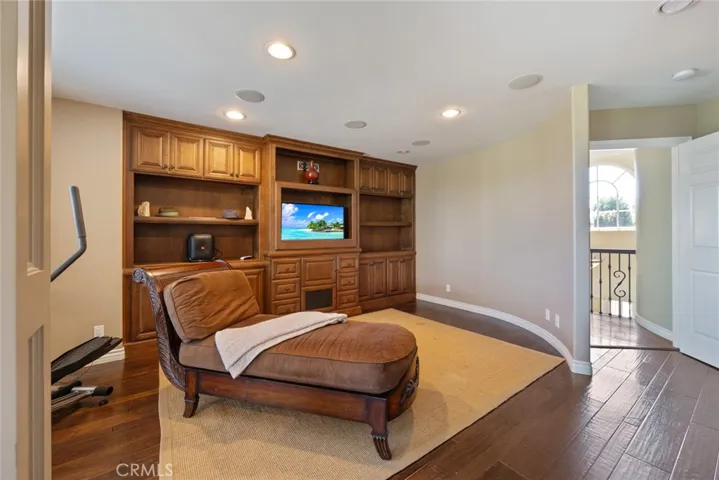 2030 Leeward Lane, Newport Beach, California 92660