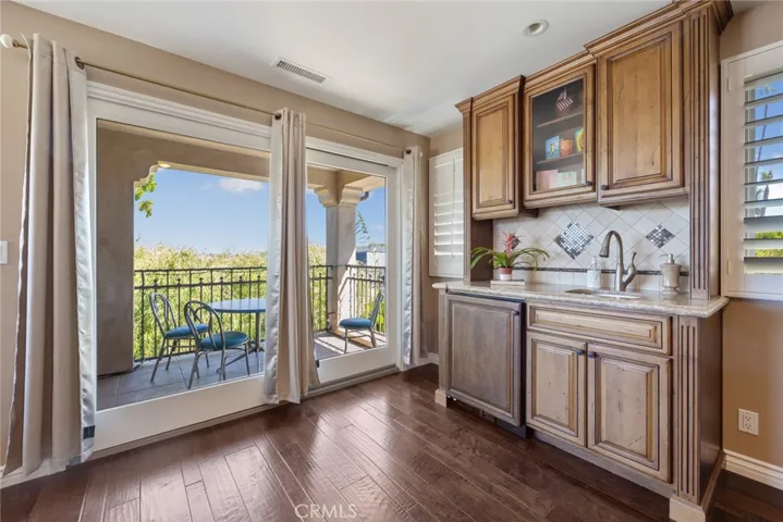 2030 Leeward Lane, Newport Beach, California 92660
