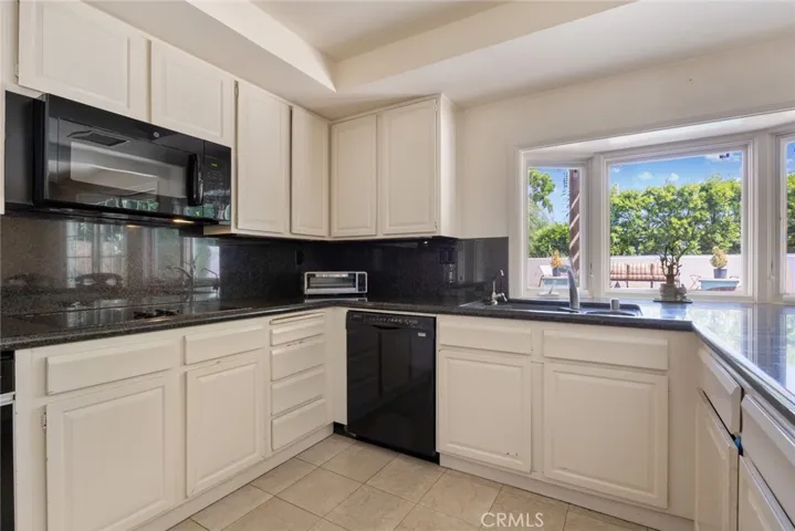 2030 Leeward Lane, Newport Beach, California 92660