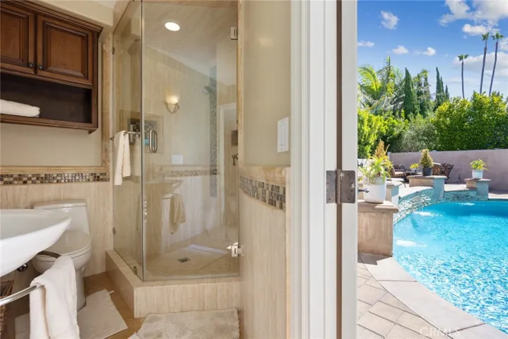 2030 Leeward Lane, Newport Beach, California 92660