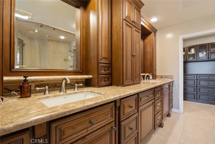 2030 Leeward Lane, Newport Beach, California 92660