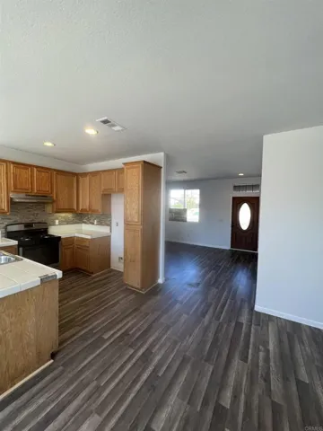 905 G Anaya, Calexico, California 92231
