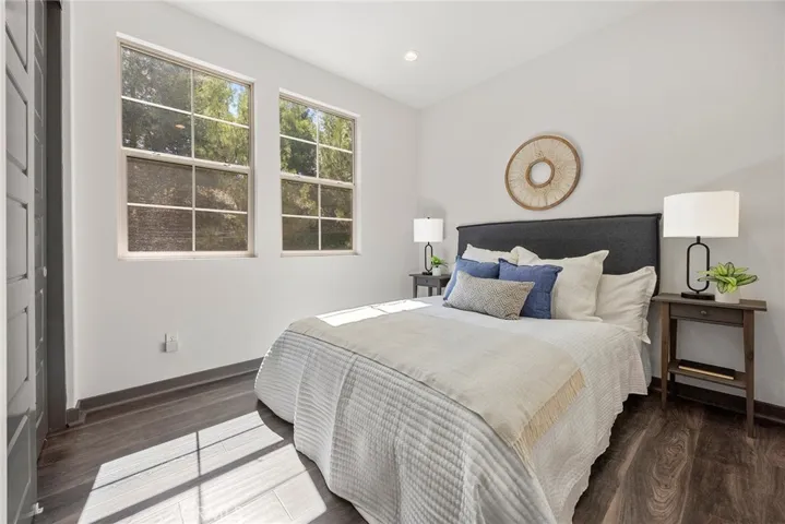 260 Finch, Lake Forest, California 92630