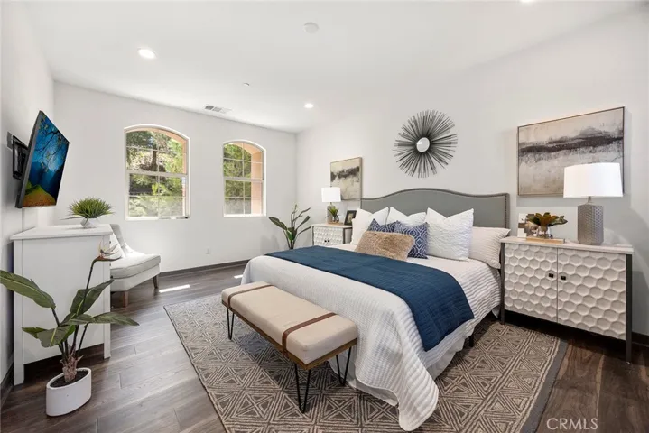 260 Finch, Lake Forest, California 92630