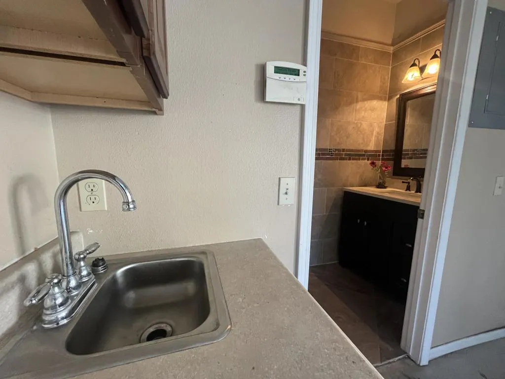 1641 Porter Street Street, San Bernardino, California 92407 home-pic-49