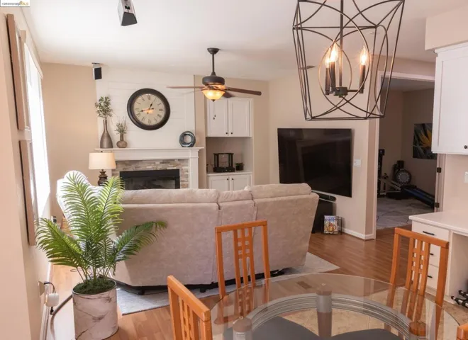 980 Palmer Cir, Folsom, California 95630