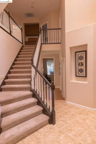 980 Palmer Cir, Folsom, California 95630