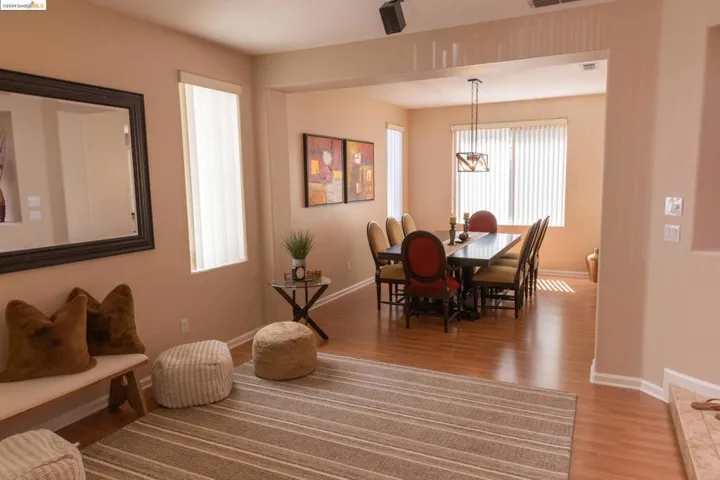 980 Palmer Cir, Folsom, California 95630