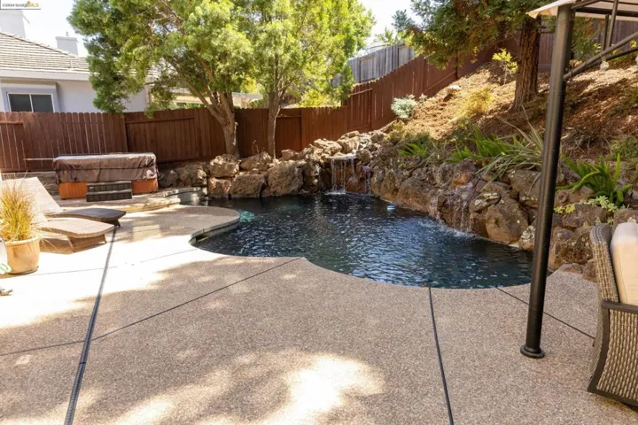 980 Palmer Cir, Folsom, California 95630