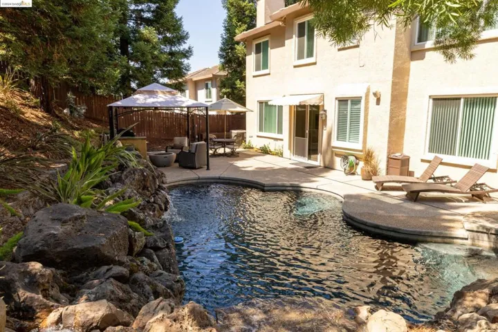 980 Palmer Cir, Folsom, California 95630