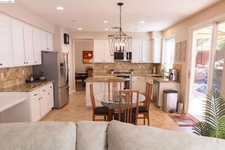 980 Palmer Cir, Folsom, California 95630