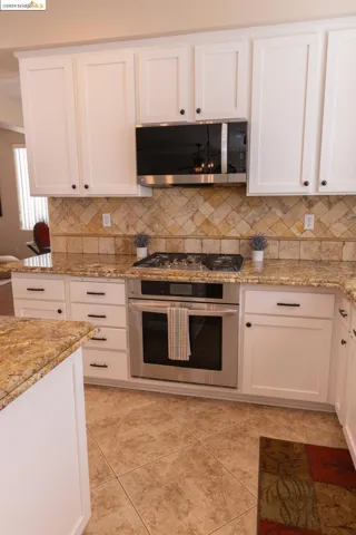 980 Palmer Cir, Folsom, California 95630