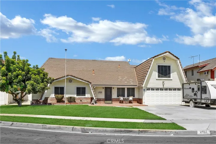 Welcome to this extraordinary property, a spacious 6-bedroom, 4-bathroom home, including 3 master suites w/over 4,000 sqft, situated on an expansive 9,240 sqft cul-de-sac lot.