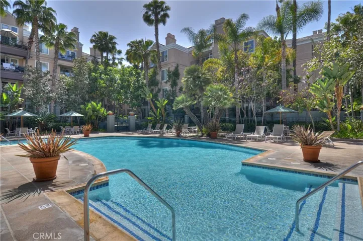 2243 Martin 110, Irvine, California 92612