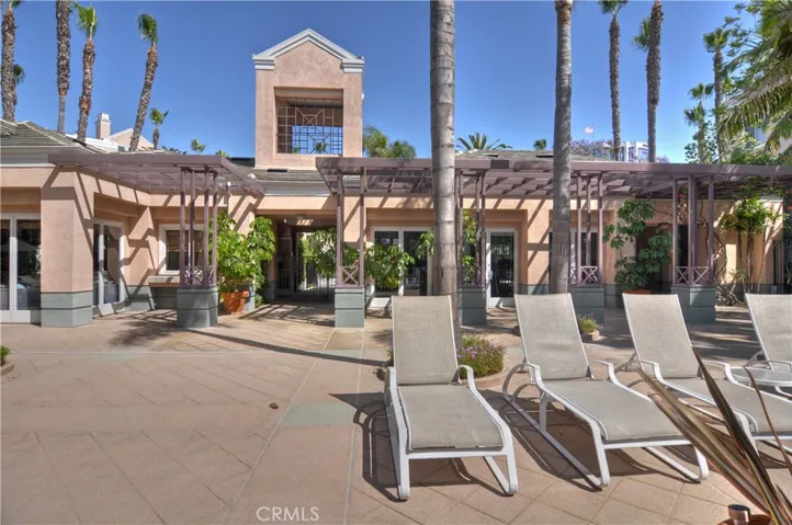 2243 Martin 110, Irvine, California 92612