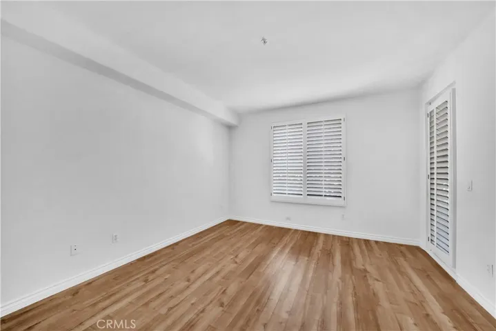 2243 Martin 110, Irvine, California 92612