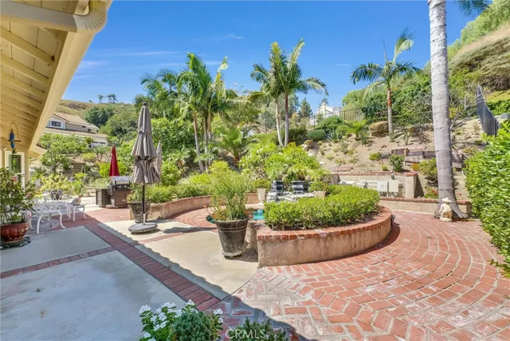 5354 E Big Sky Lane, Anaheim Hills, California 92807