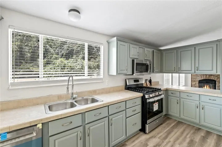 33245 9th St, Winchester, California 92596