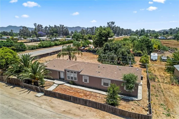 33245 9th St, Winchester, California 92596
