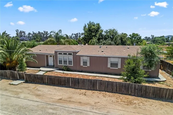 33245 9th St, Winchester, California 92596