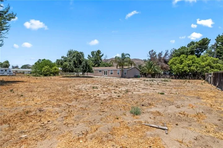 33245 9th St, Winchester, California 92596