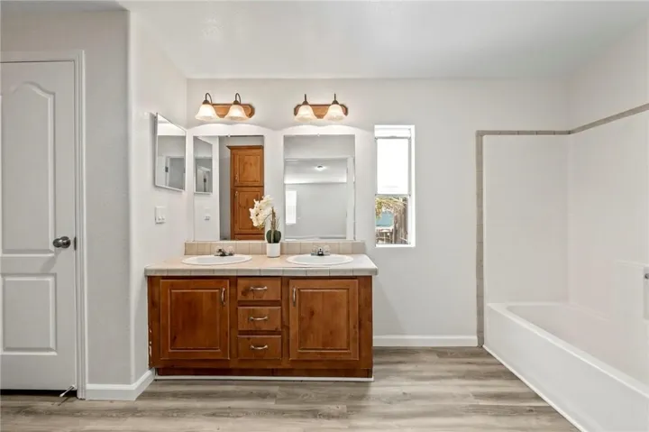 33245 9th St, Winchester, California 92596