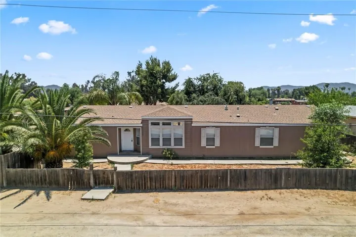 33245 9th St, Winchester, California 92596
