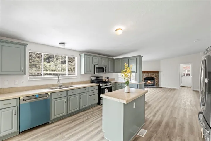 33245 9th St, Winchester, California 92596