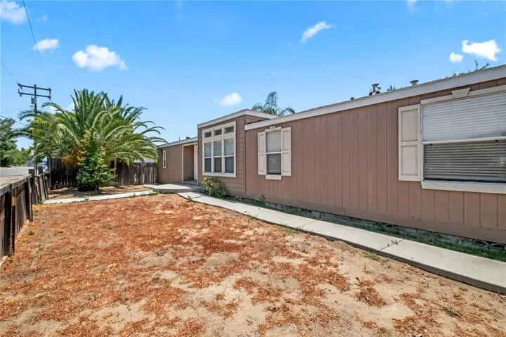 33245 9th St, Winchester, California 92596