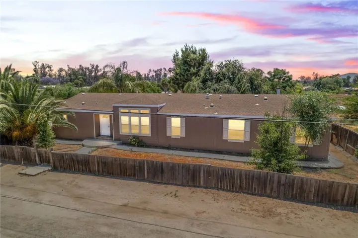 33245 9th St, Winchester, California 92596