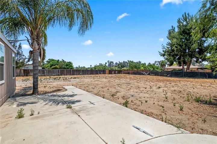 33245 9th St, Winchester, California 92596