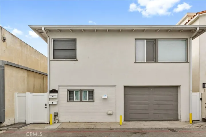 1-car garage + (2) rear stacked 1bd/1ba units