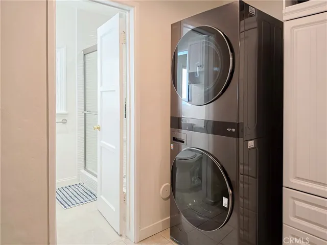 #B: installed in-unit laundry
