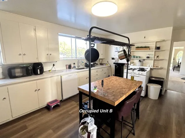 767 Pacific Ave., Alameda, California 94501