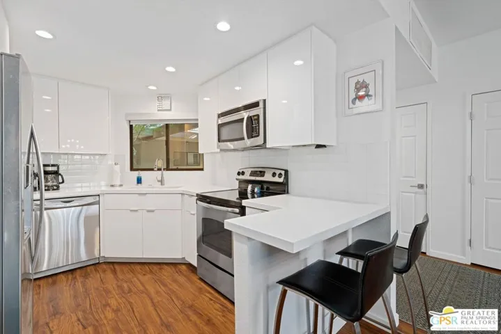 255 S Avenida Caballeros 308, Palm Springs, California 92262
