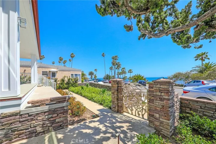 376 Cliff Drive C, Laguna Beach, California 92651