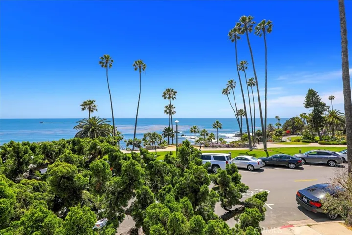 376 Cliff Drive C, Laguna Beach, California 92651