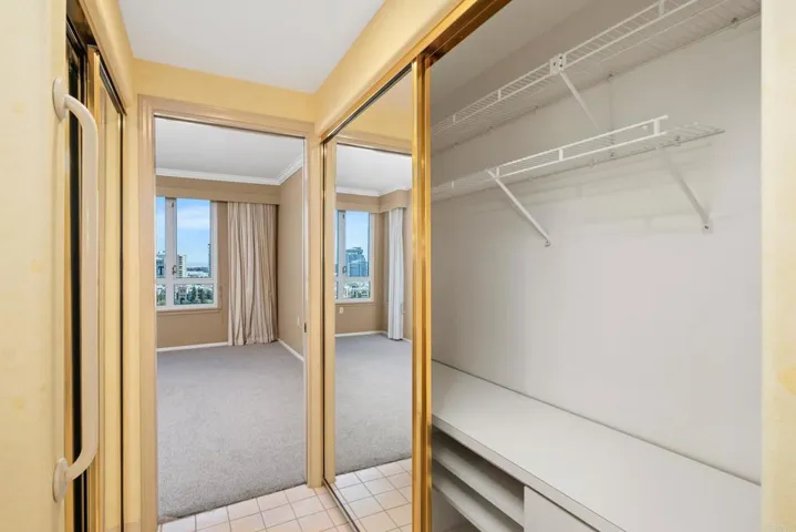3890 Nobel Drive 1402, San Diego, California 92122