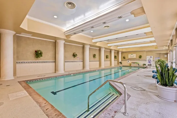 3890 Nobel Drive 1402, San Diego, California 92122