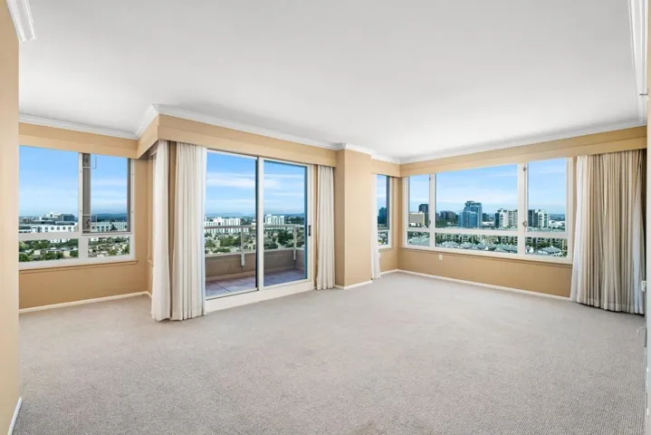 3890 Nobel Drive 1402, San Diego, California 92122