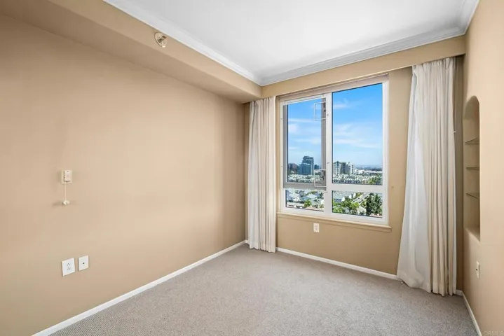 3890 Nobel Drive 1402, San Diego, California 92122