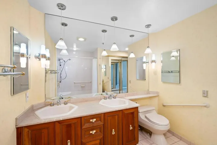 3890 Nobel Drive 1402, San Diego, California 92122